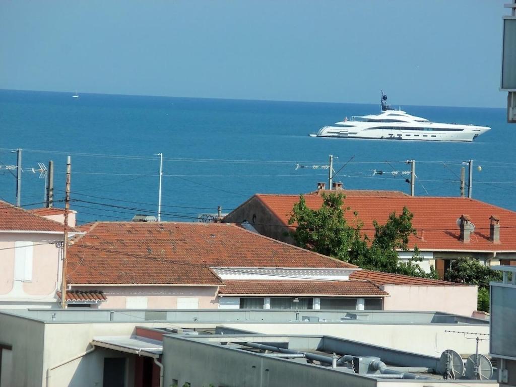 Appartement Vue Mer Acces Plage Antibes Extérieur photo
